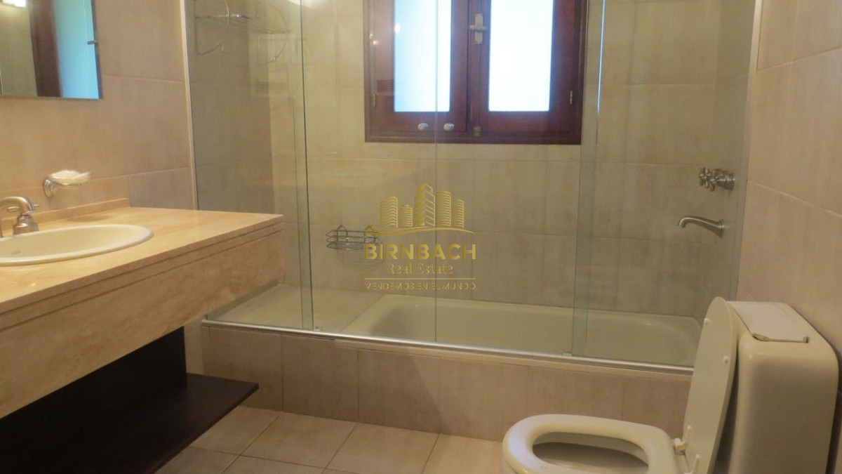 Casa ID.66 - Casa de 5 Dormitorios en Solanas Punta del Este, Venta
