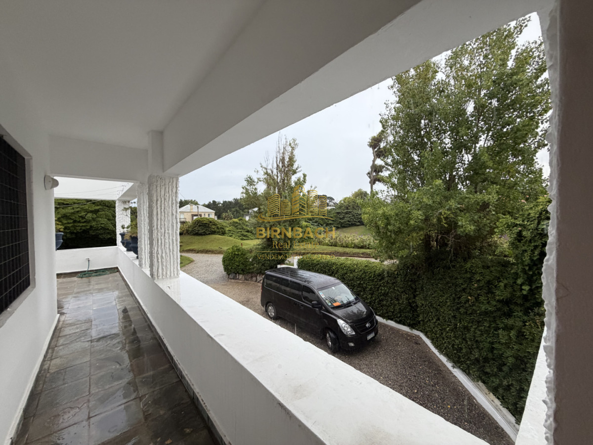 Casa ID.71 - Casa de Seis Dormitorios Frente al Mar en Solanas Punta Ballena, en Venta