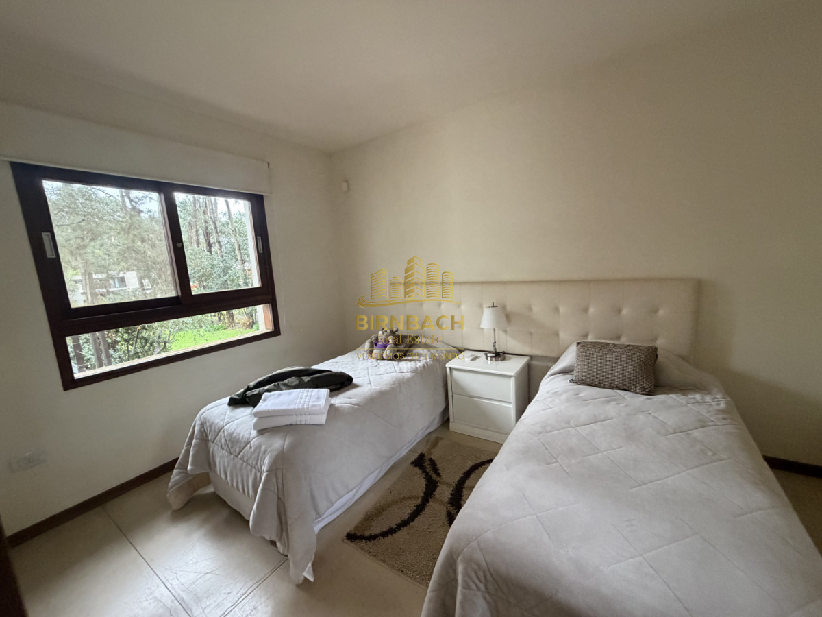 Casa ID.66 - Casa de 5 Dormitorios en Solanas Punta del Este, Venta