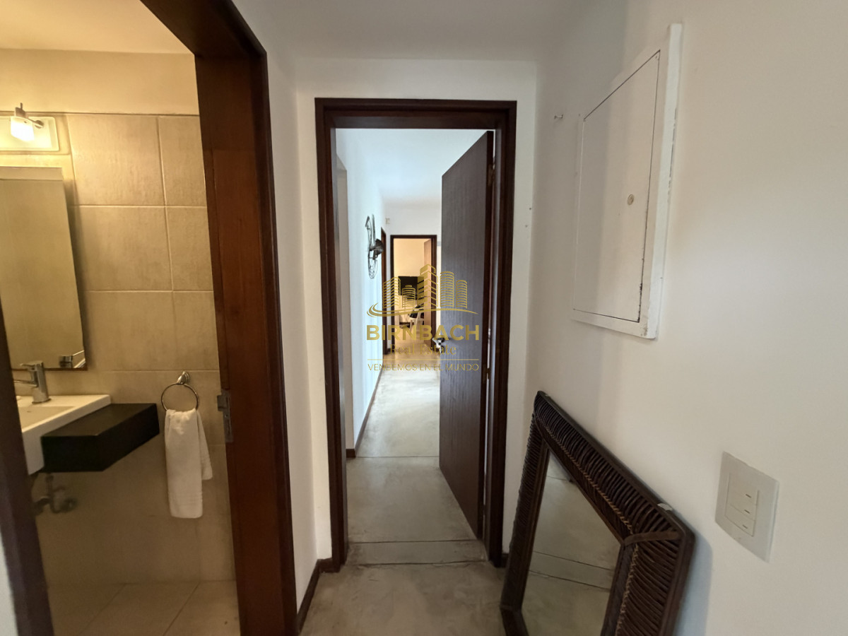 Casa ID.66 - Casa de 5 Dormitorios en Solanas Punta del Este, Venta