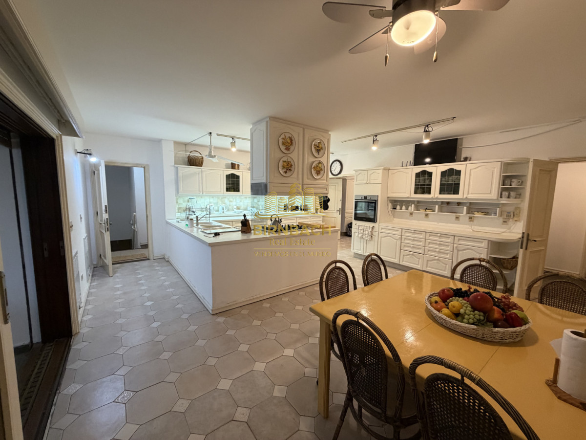 Casa ID.71 - Casa de Seis Dormitorios Frente al Mar en Solanas Punta Ballena, en Venta