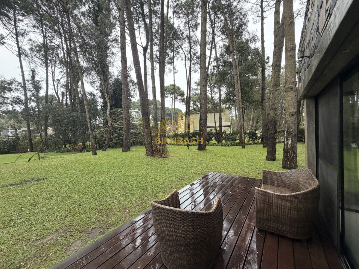 Casa ID.66 - Casa de 5 Dormitorios en Solanas Punta del Este, Venta