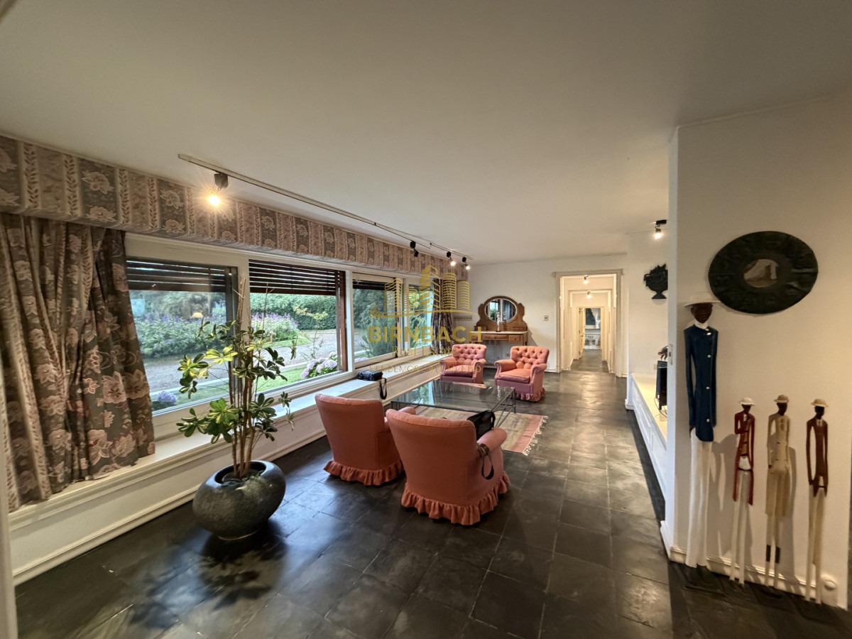 Casa ID.71 - Casa de Seis Dormitorios Frente al Mar en Solanas Punta Ballena, en Venta