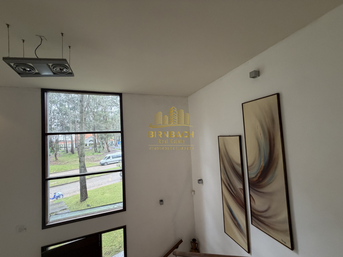 Casa ID.66 - Casa de 5 Dormitorios en Solanas Punta del Este, Venta
