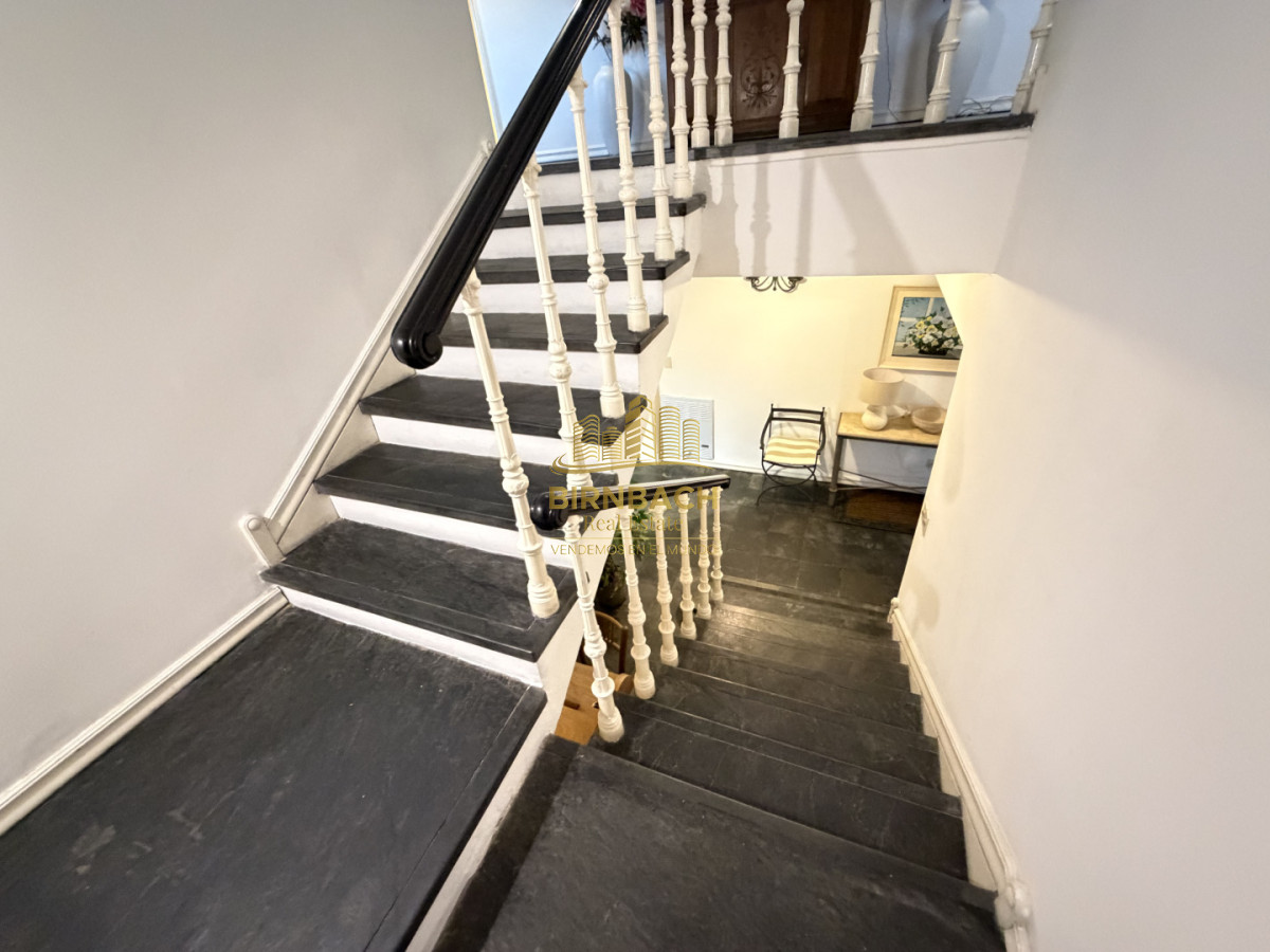 Casa ID.71 - Casa de Seis Dormitorios Frente al Mar en Solanas Punta Ballena, en Venta