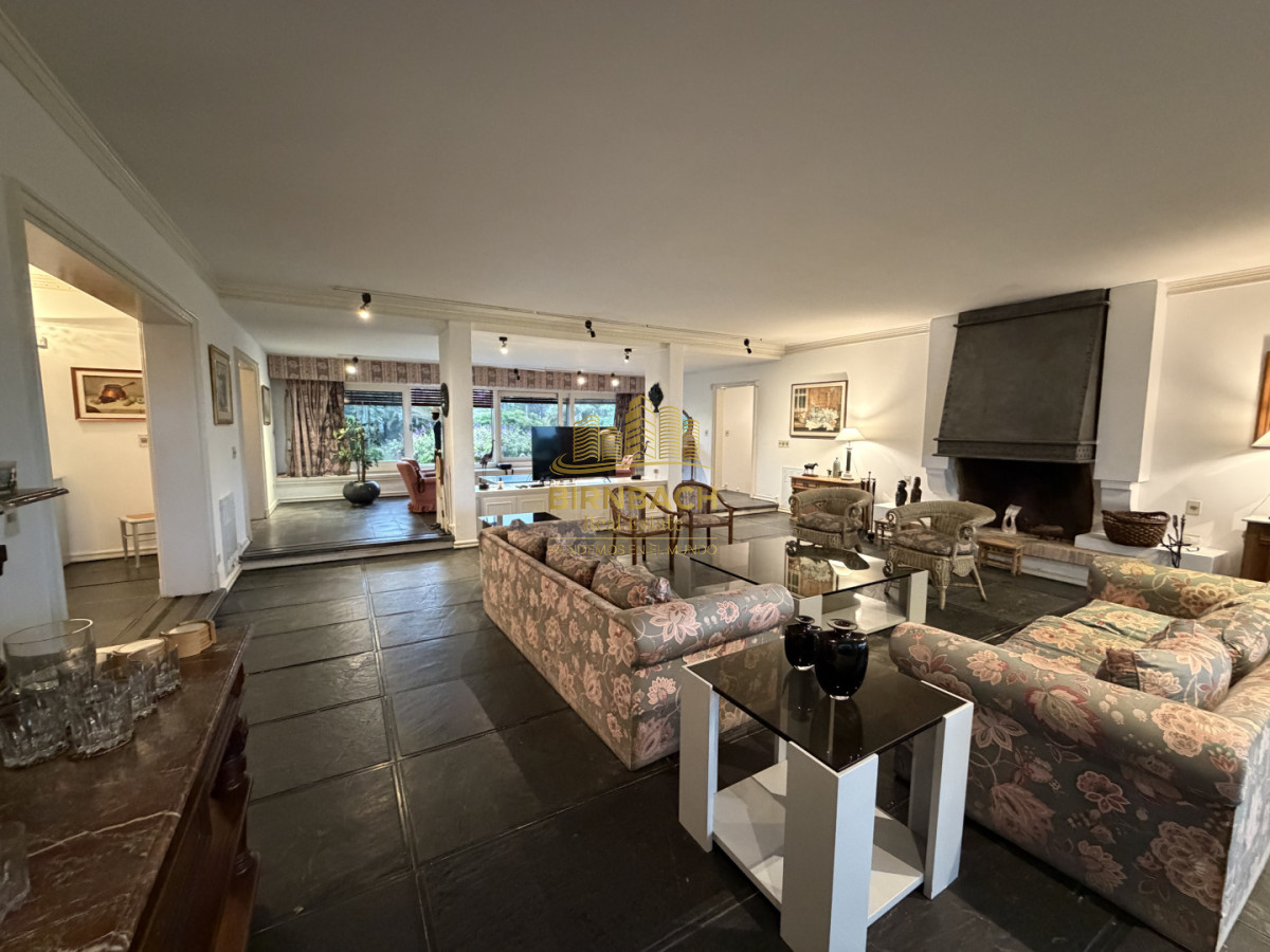 Casa ID.71 - Casa de Seis Dormitorios Frente al Mar en Solanas Punta Ballena, en Venta