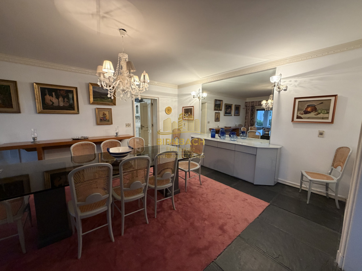 Casa ID.71 - Casa de Seis Dormitorios Frente al Mar en Solanas Punta Ballena, en Venta