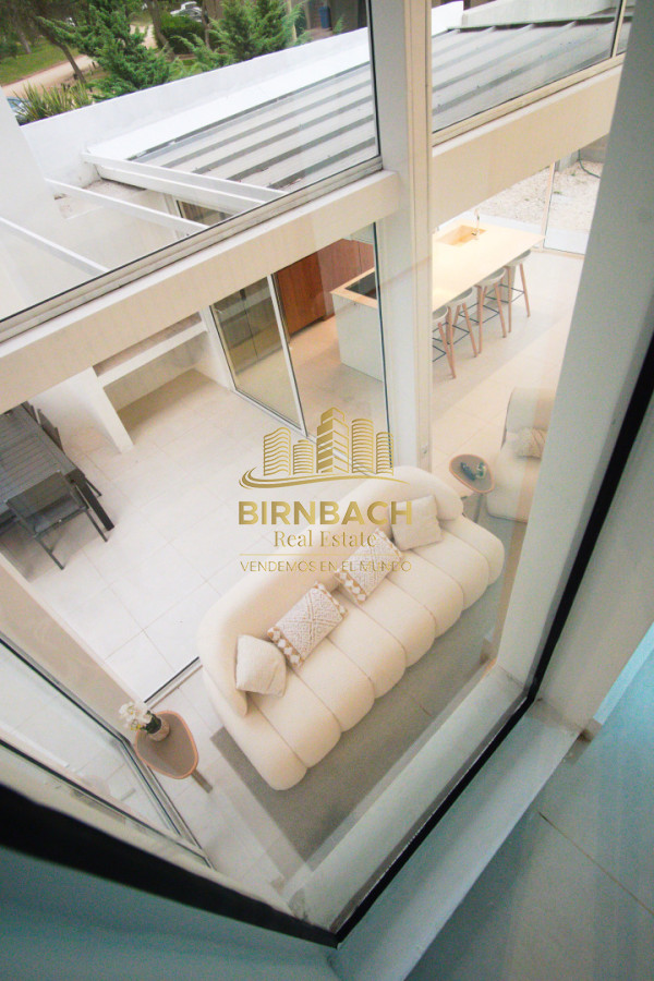 Casa ID.82 - Casa Minimalista Tres Dormitorios con Piscina en Solanas Village Punta del Este, en Venta