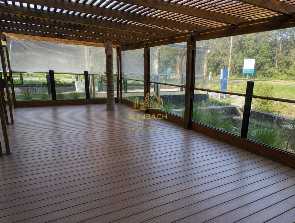 Local Comercial ID.8 - Local Comercial 99 m2 amplio deck en Punta Ballena Alquiler