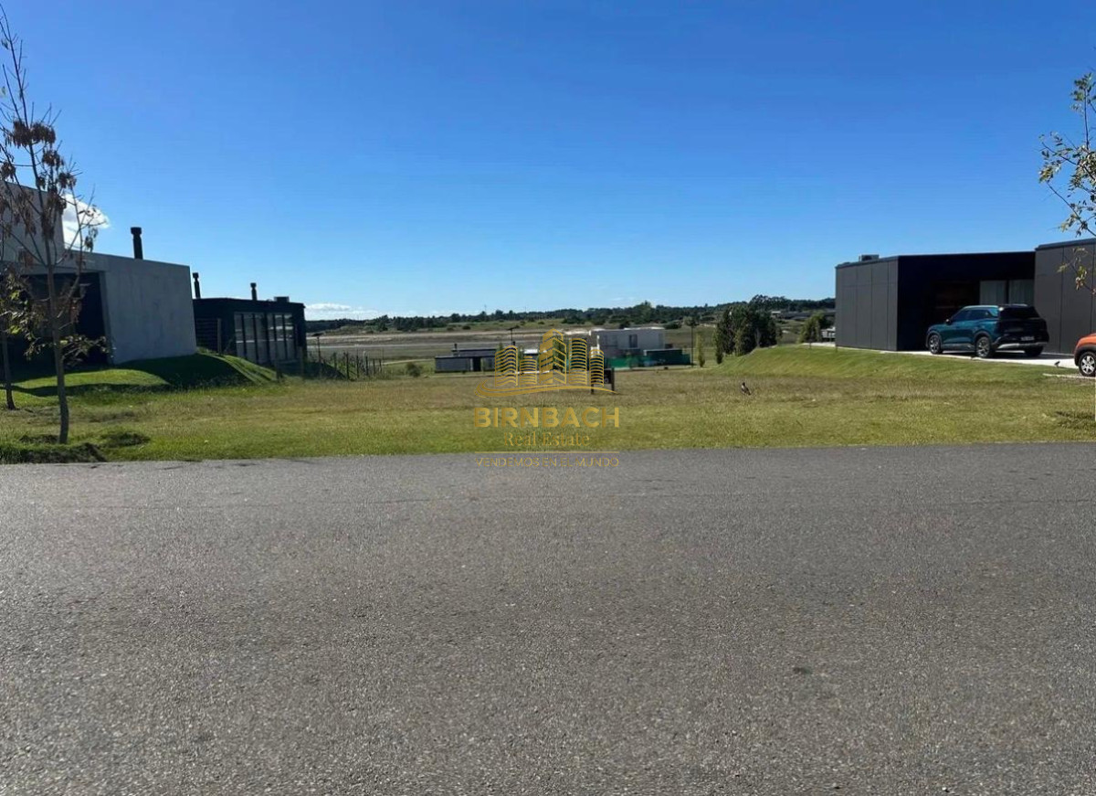 Terreno ID.92/ - Terreno de 816 m² Listo para Construir en Cavas de La Tahona, en Venta