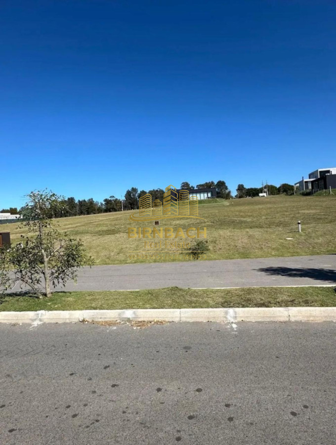 Terreno ID.92/ - Terreno de 816 m² Listo para Construir en Cavas de La Tahona, en Venta