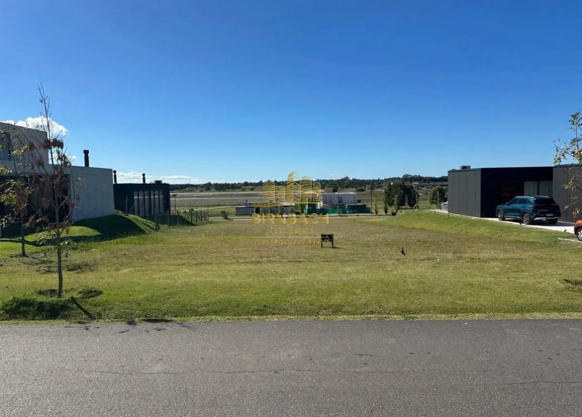Terreno ID.92/ - Terreno de 816 m² Listo para Construir en Cavas de La Tahona, en Venta