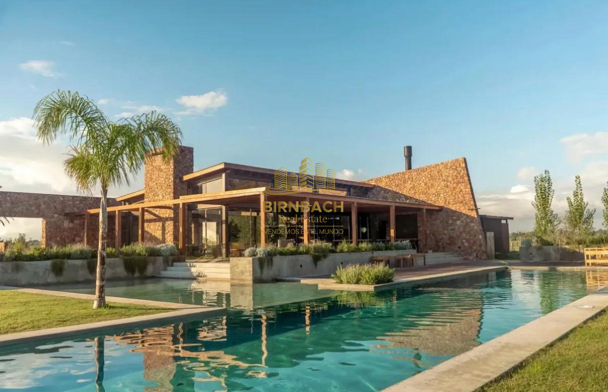 Terreno ID.92/ - Terreno de 816 m² Listo para Construir en Cavas de La Tahona, en Venta