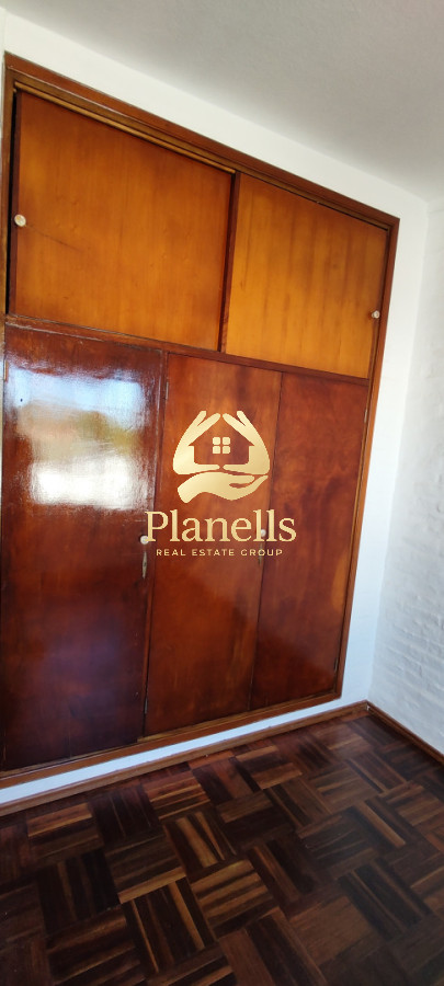 Apartamento ID.4353 - ALQUILER ANUAL AMPLIA CASA DE 4 DORMITORIOS DOS BAÑOS