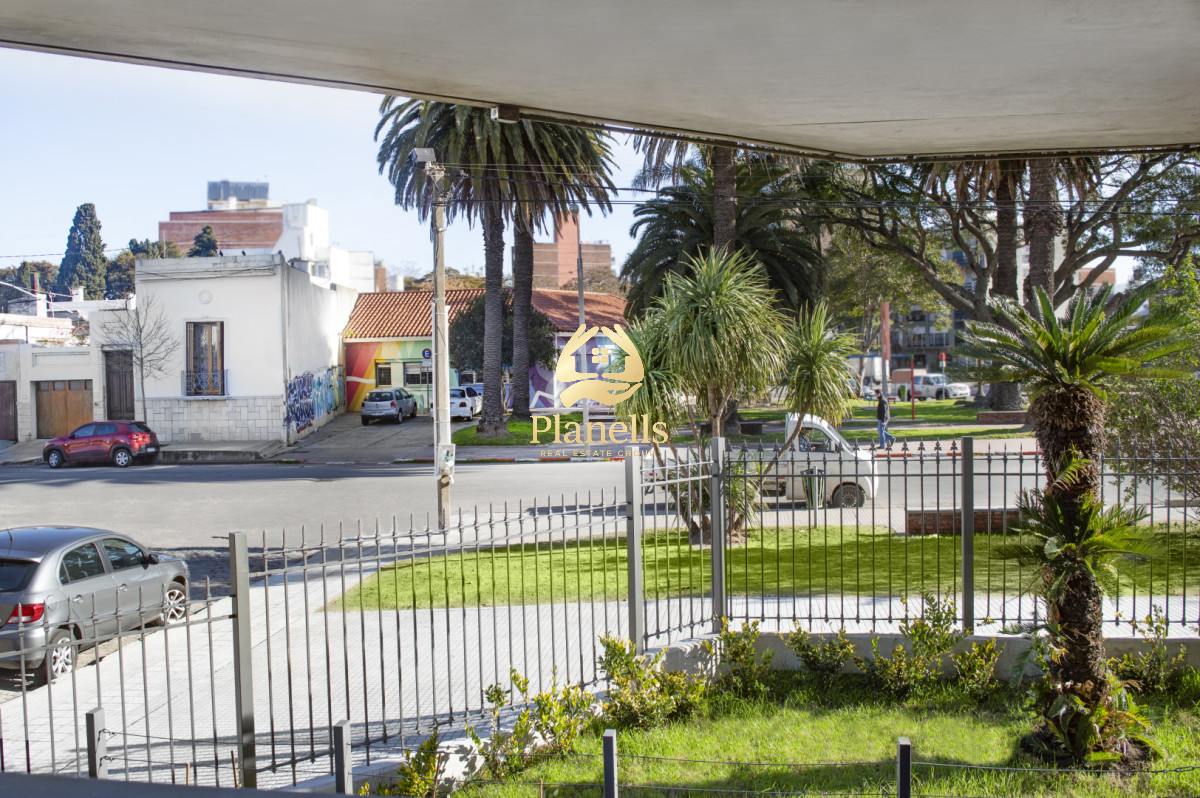 Venta espectacular última unidad en Parque Batlle 3 dormitorios con renta activa 5