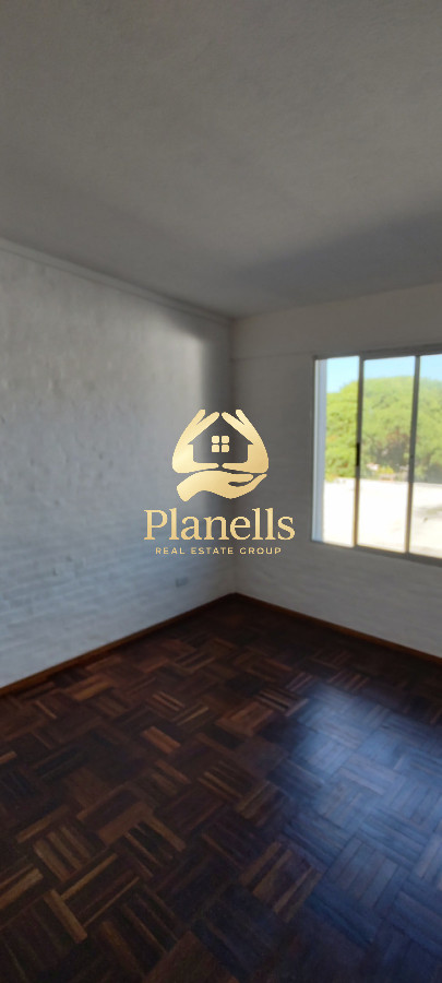 Apartamento ID.4353 - ALQUILER ANUAL AMPLIA CASA DE 4 DORMITORIOS DOS BAÑOS