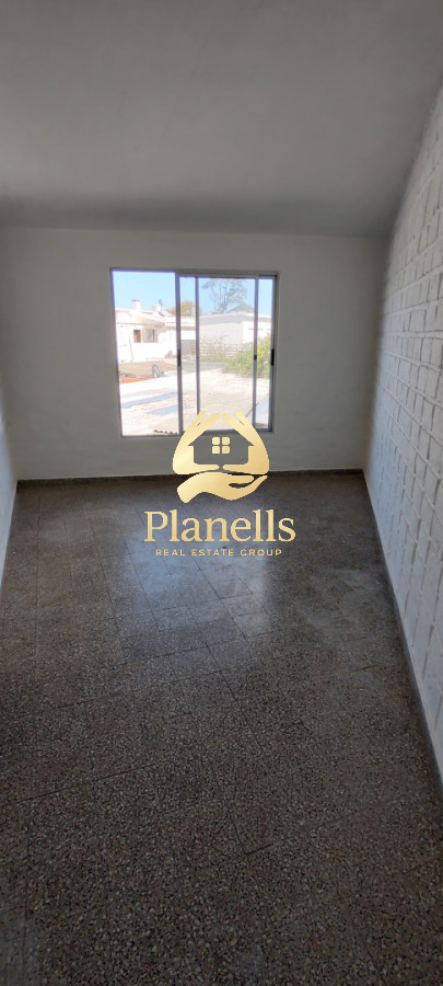 Apartamento ID.4353 - ALQUILER ANUAL AMPLIA CASA DE 4 DORMITORIOS DOS BAÑOS