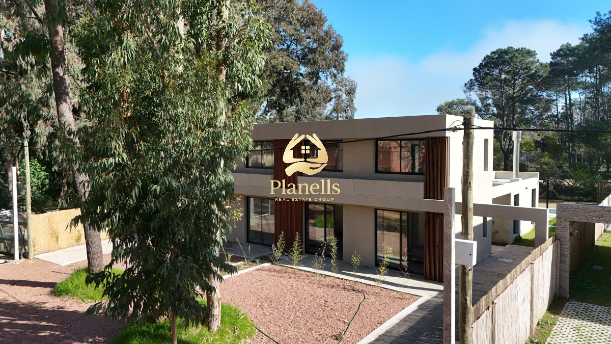 Casa ID.2850 - Alquiler anual a estrenar dentro de Solanas 4 suites con piscina privada equipada totalmente