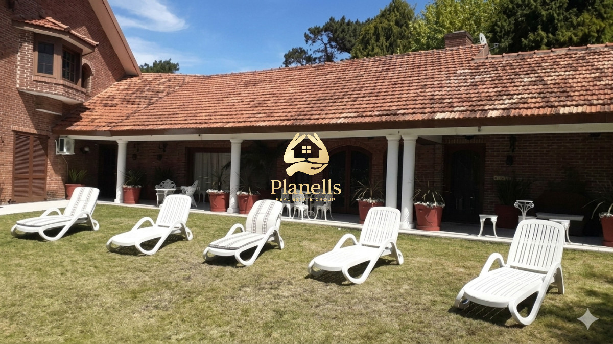 Casa ID.4613 - Alquiler Temporal, 10 Dormitorios, Pileta, Beverly Hills, Punta del Este, Uruguay