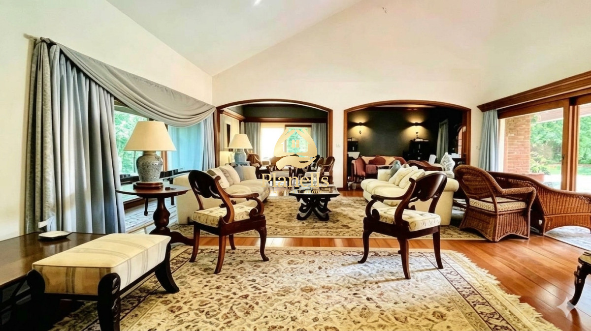 Casa ID.4613 - Alquiler Temporal, 10 Dormitorios, Pileta, Beverly Hills, Punta del Este, Uruguay