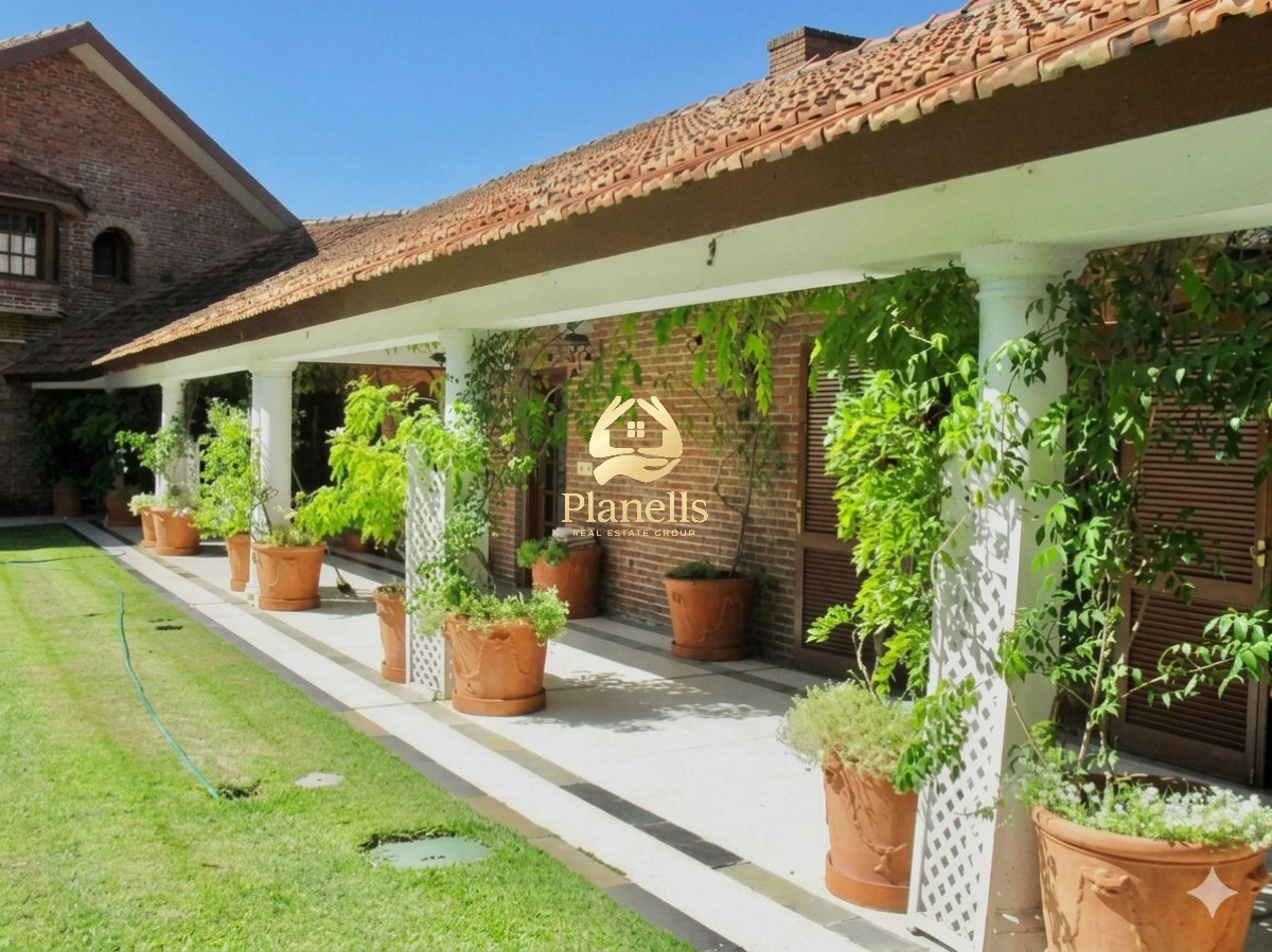 Casa ID.4613 - Alquiler Temporal, 10 Dormitorios, Pileta, Beverly Hills, Punta del Este, Uruguay