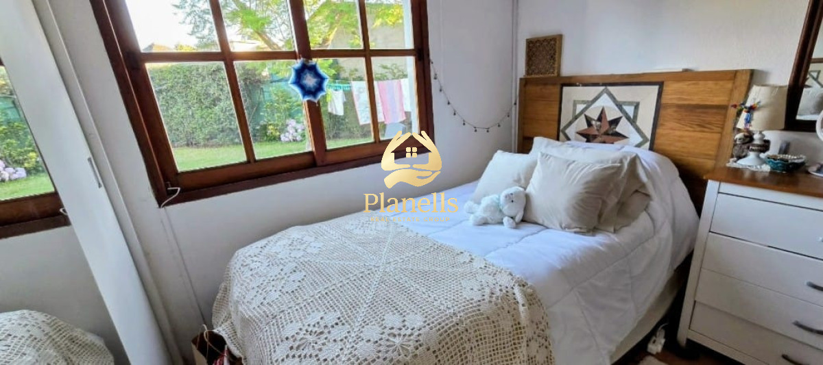 Casa ID.4078 - Encanto y Confort en Jardines de Cordoba , 3 Dorm U$S 350000 Mil DÃ³lares 