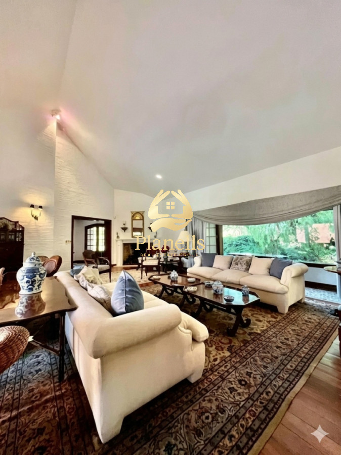Casa ID.4613 - Alquiler Temporal, 10 Dormitorios, Pileta, Beverly Hills, Punta del Este, Uruguay