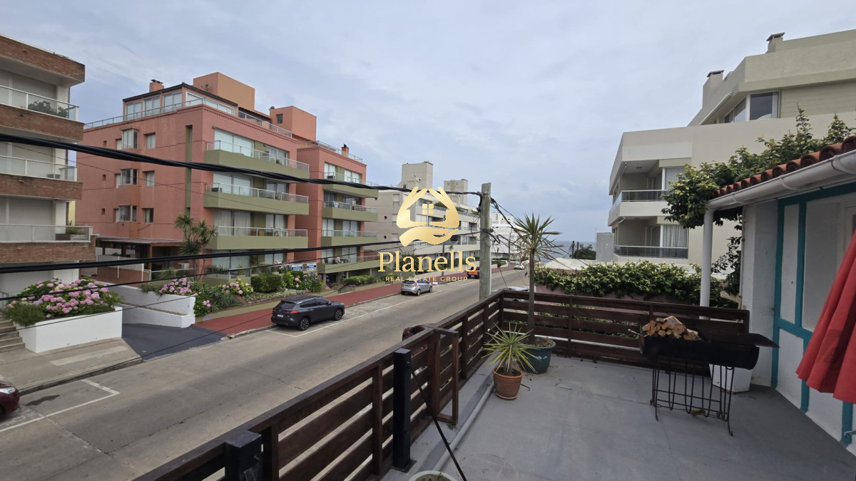 Casa ID.3852 - En venta Casa y Local comercial