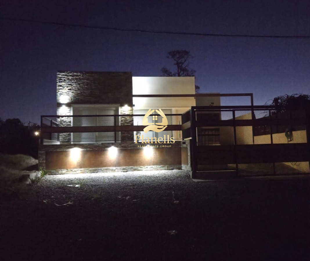 Casa ID.4464 - Casa a estrenar - Barrio 4 H
