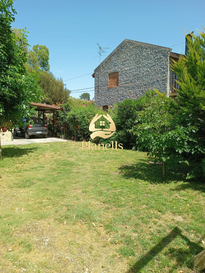 Se vende casa en Exclusividad 14