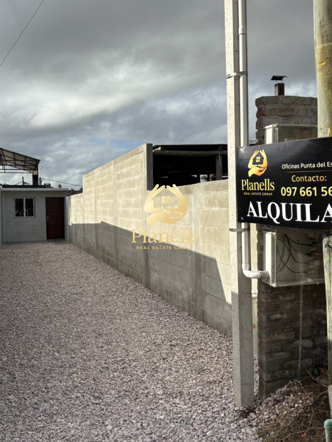 Casa ID.4451 - Alquiler anual dos dormitorios 