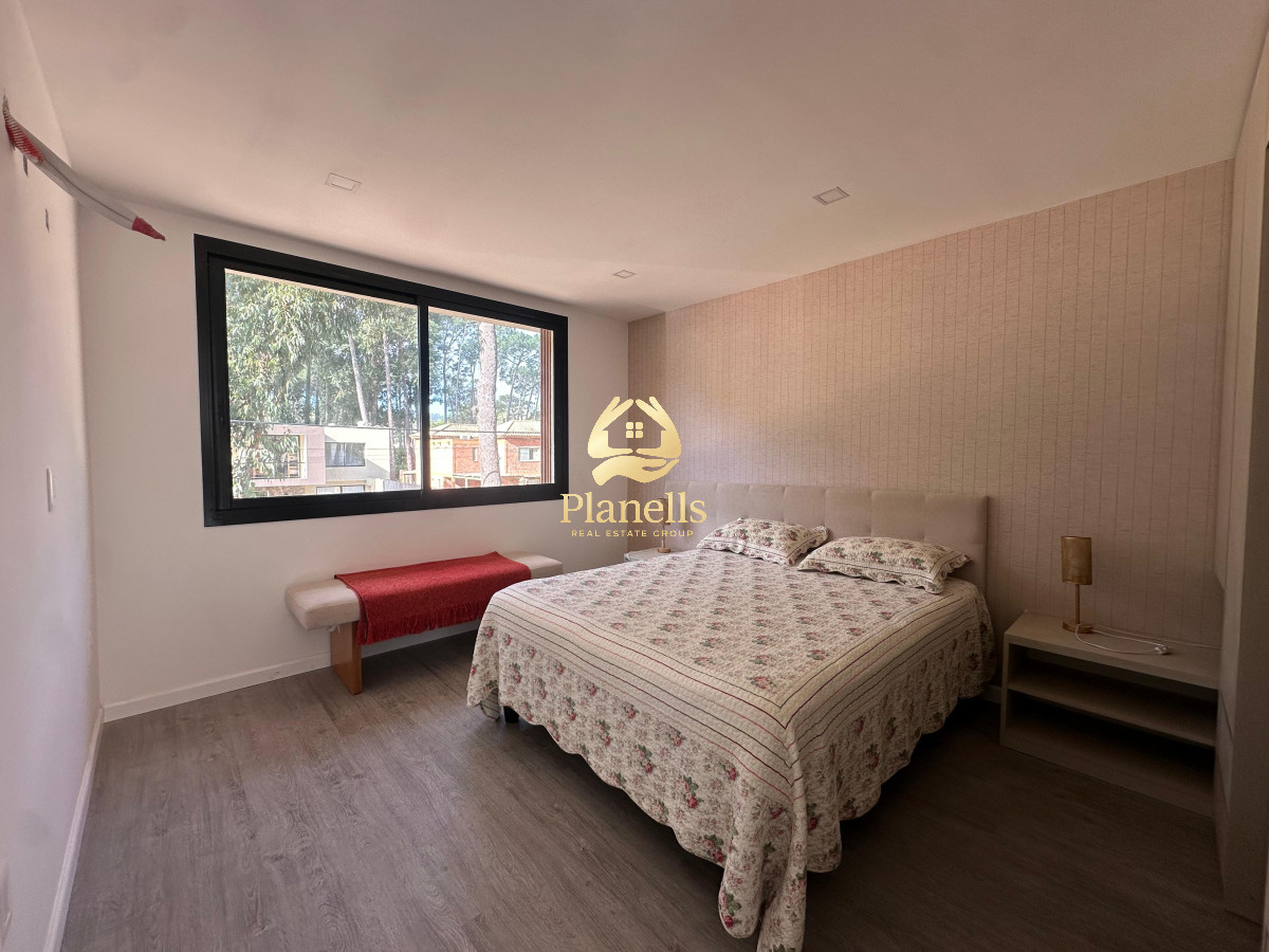Alquiler anual a estrenar dentro de Solanas 4 suites con piscina privada equipada totalmente 4
