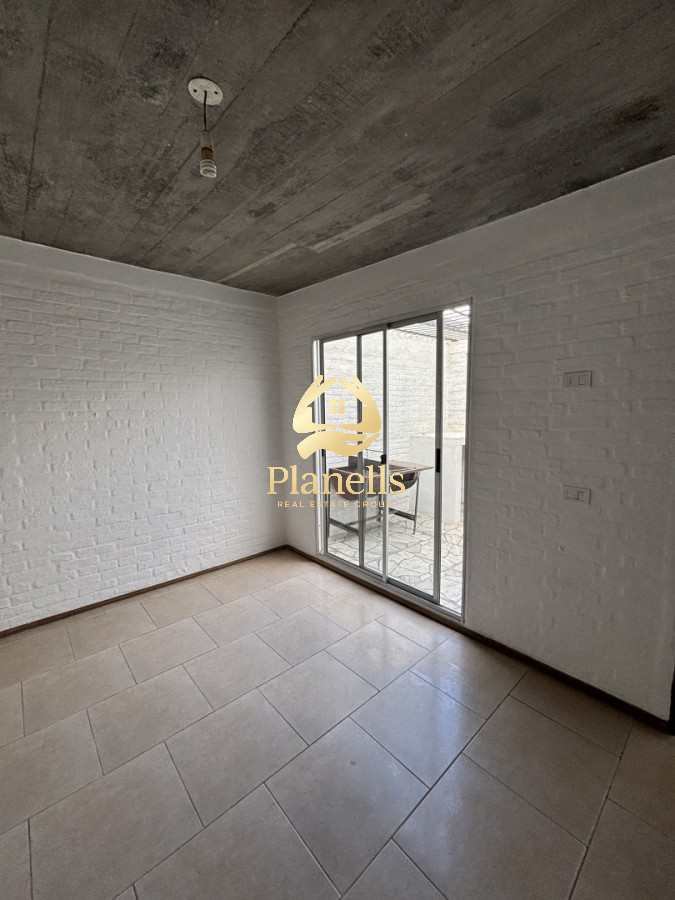Casa ID.4451 - Alquiler anual dos dormitorios 