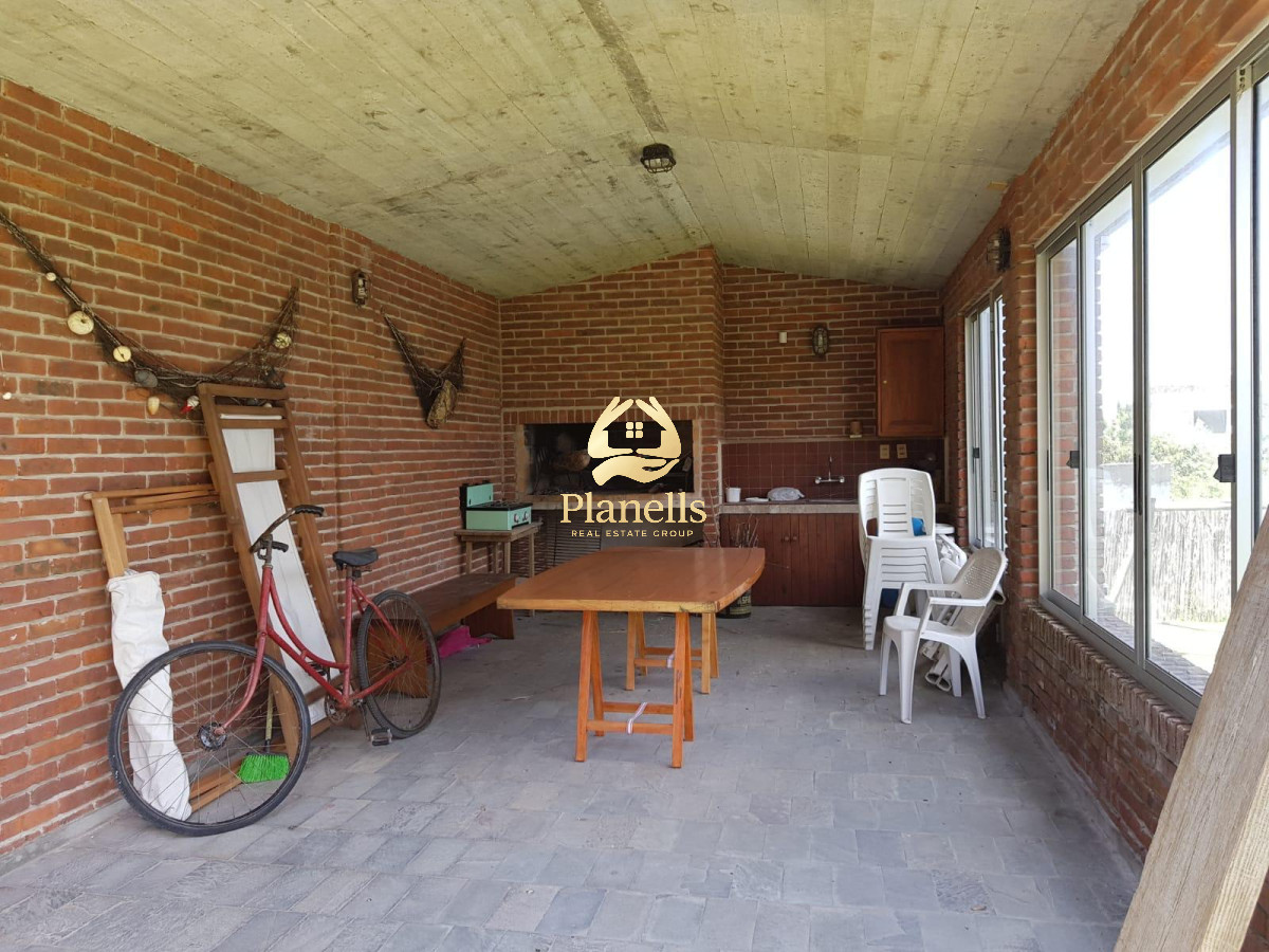 Alquiler anual gran casa zona El Chorro a 100 mtrs del mar 10