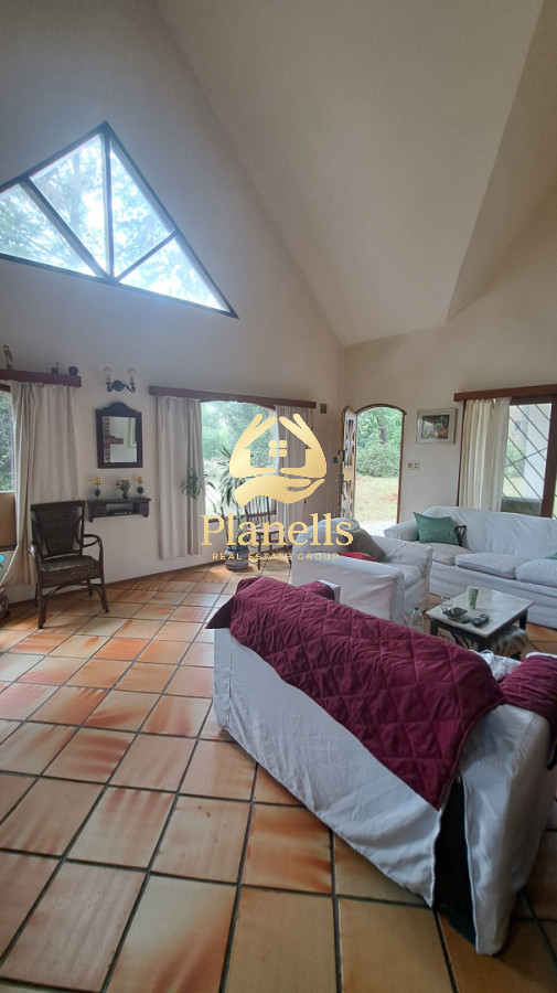 Casa ID.4048 - Alquiler y venta gran casa zona Pinares