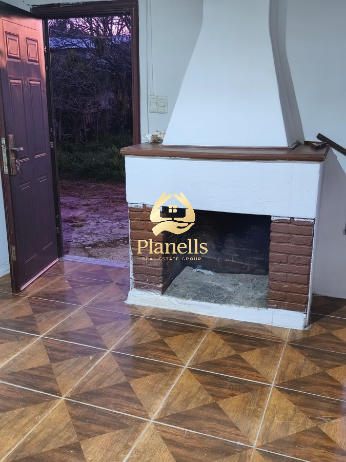 Venta y alquiler de casa con apto en San Carlos 4