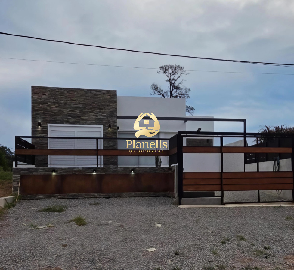 Casa ID.4464 - Casa a estrenar - Barrio 4 H