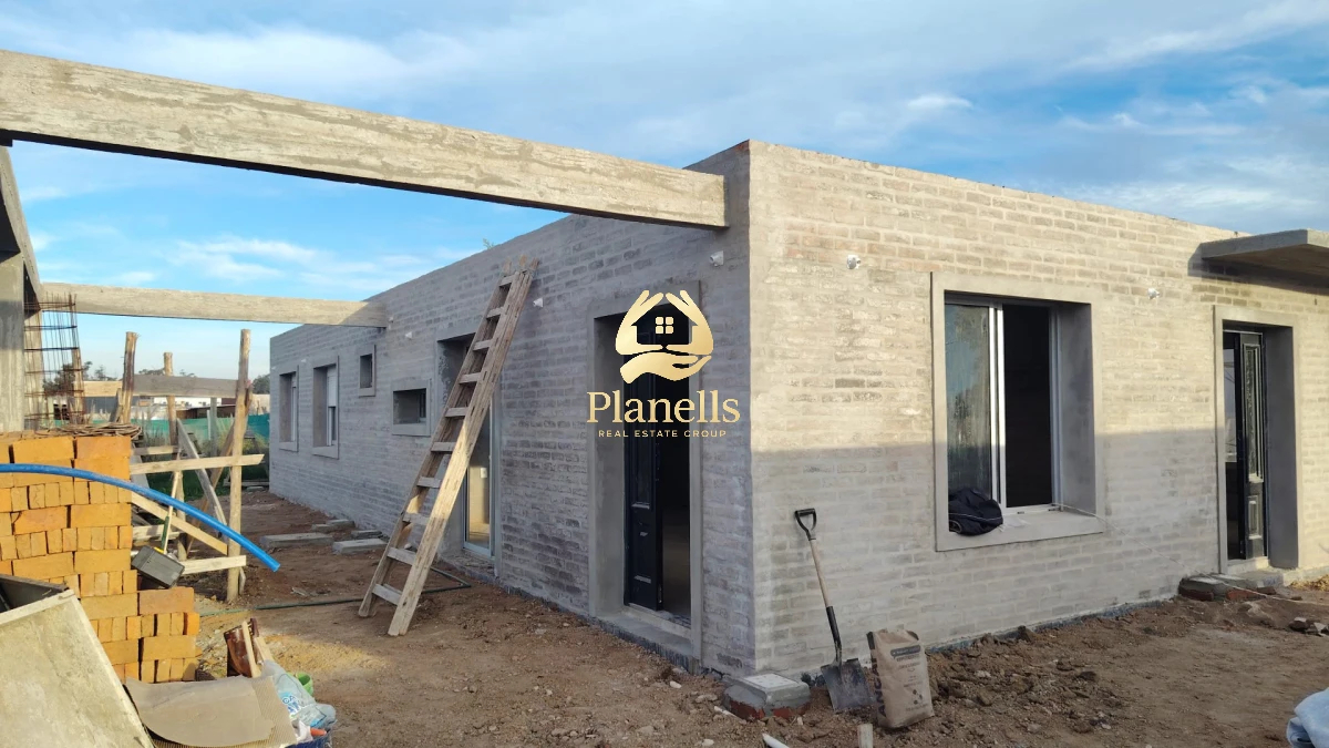 CASA A ESTRENAR EN BARRIO 4 H PH MALDONADO 4