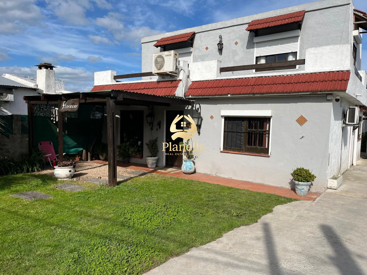 Casa ID.1420 - OPORTUNIDAD DE COMPRA DE EXCELENTE CASA DE CUATRO DORMITORIOS EN MALDONADO 