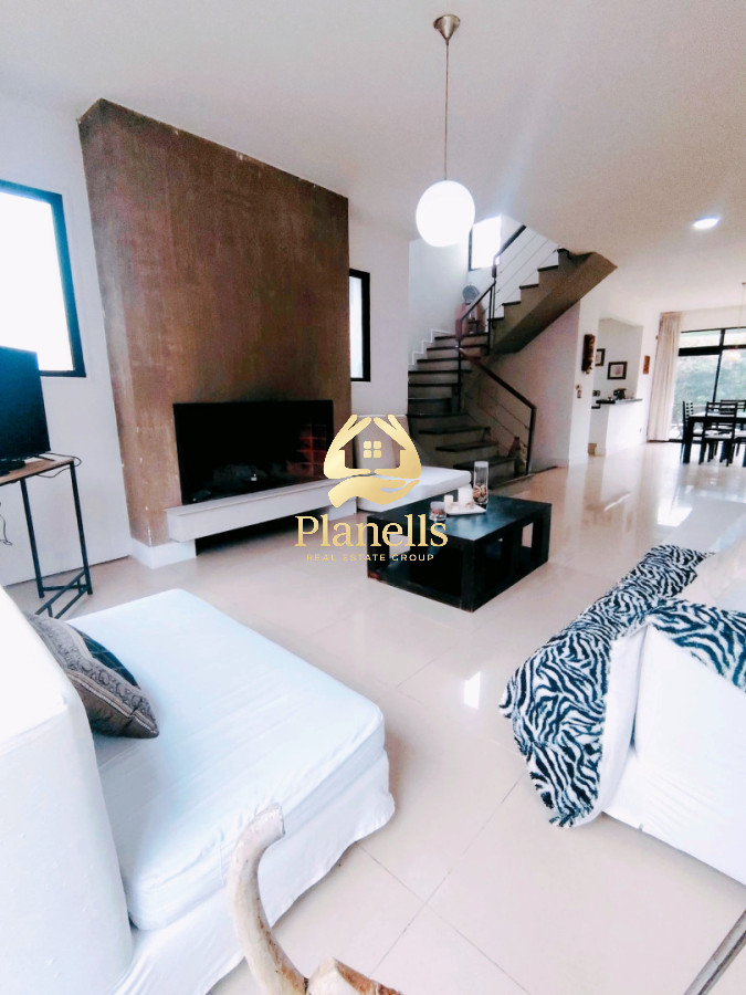 Casa ID.4454 - Alquiler Anual Casa, 4 Dormitorios, El Tesoro, La Barra, Punta del Este, Maldonado, Uruguay