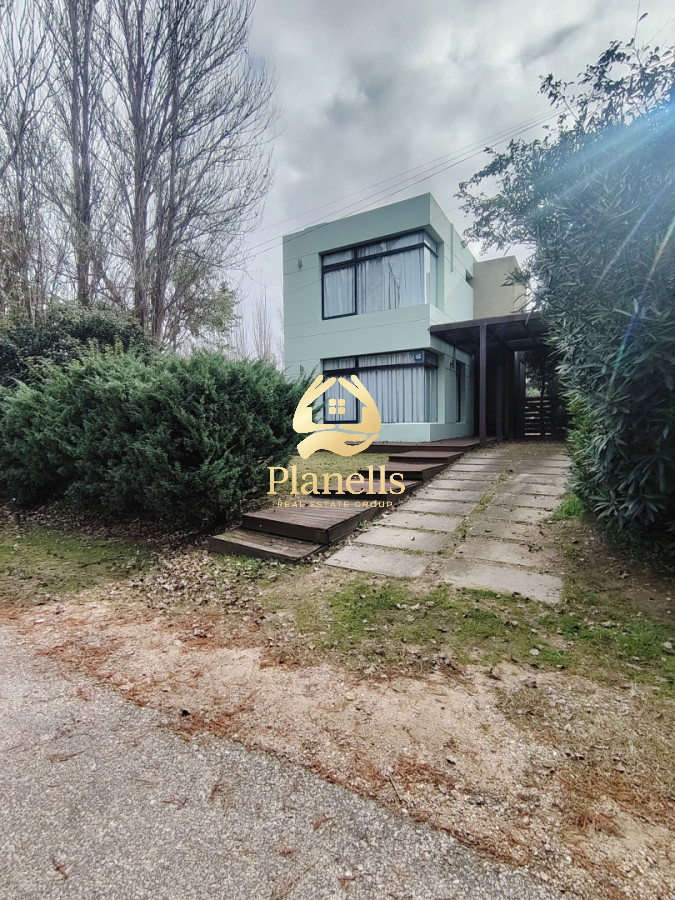 Casa ID.4454 - Alquiler Anual Casa, 4 Dormitorios, El Tesoro, La Barra, Punta del Este, Maldonado, Uruguay