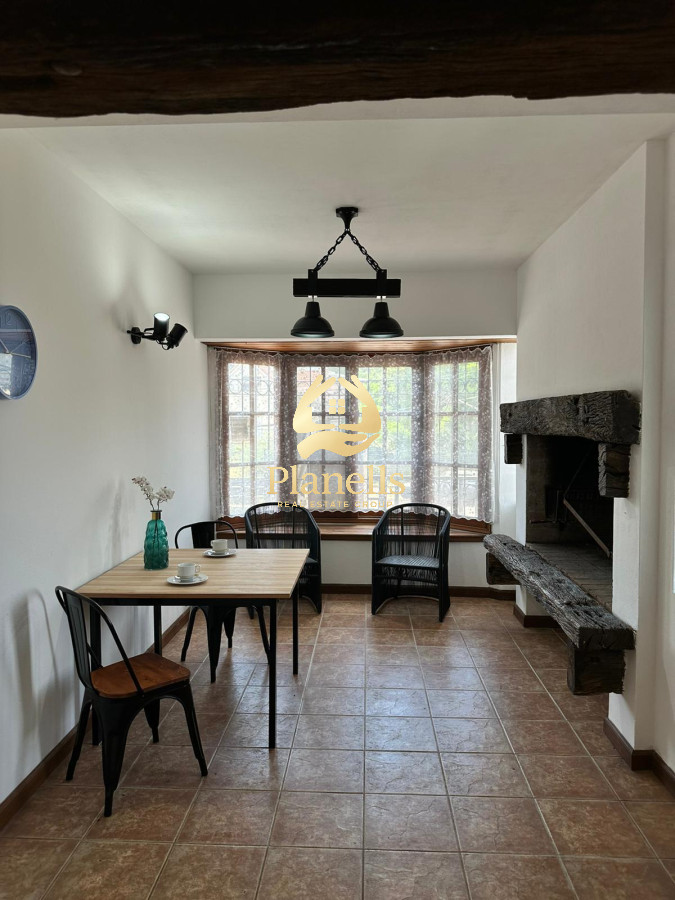 Alquiler anual Chalet sobre Avenida España 8