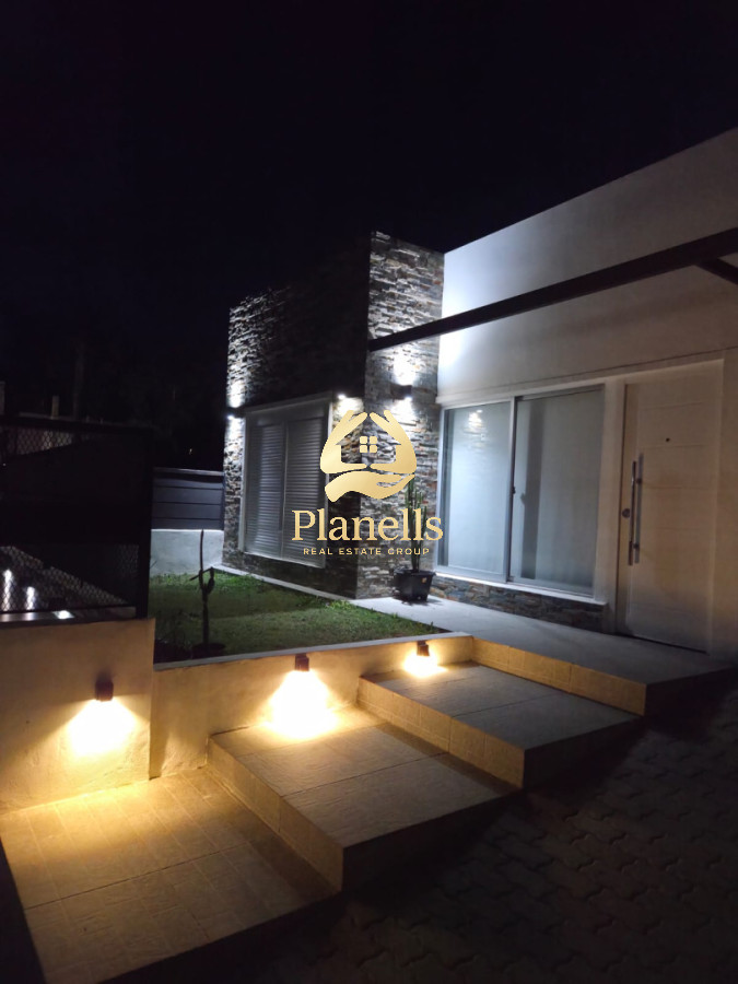 Casa ID.4464 - Casa a estrenar - Barrio 4 H