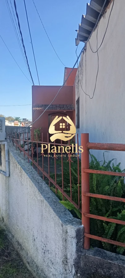 Casa ID.4355 - Casa 2 dormitorios + mono ambiente + local - En venta - San Carlos