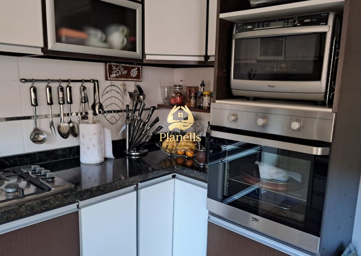 Casa ID.4064 - CASA EN VENTA JARDINES DE CORDOBA 2 DORM + BARBACOA INDEPENDIENTE U$S 350000MIL DOLARES 
