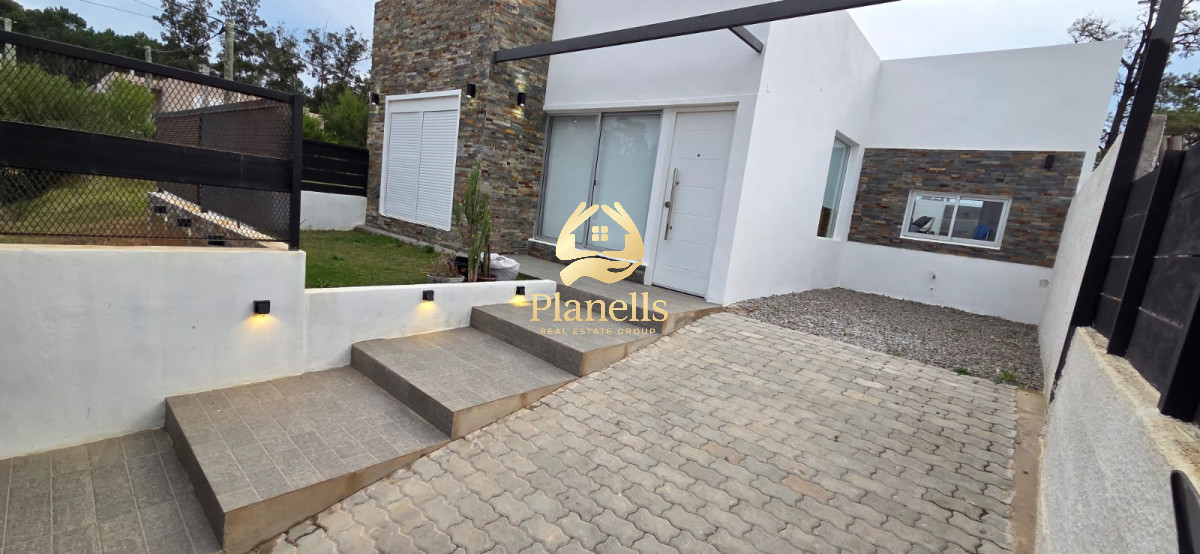 Casa ID.4464 - Casa a estrenar - Barrio 4 H