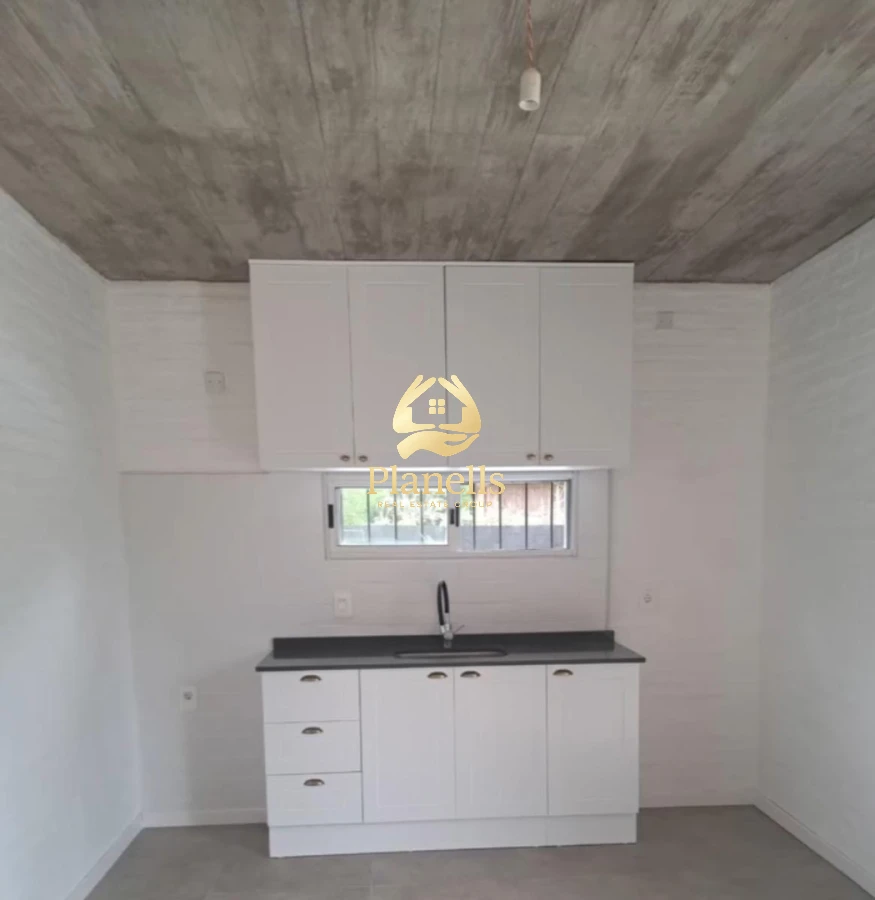 CASA A ESTRENAR EN BARRIO 4 H PH MALDONADO 9