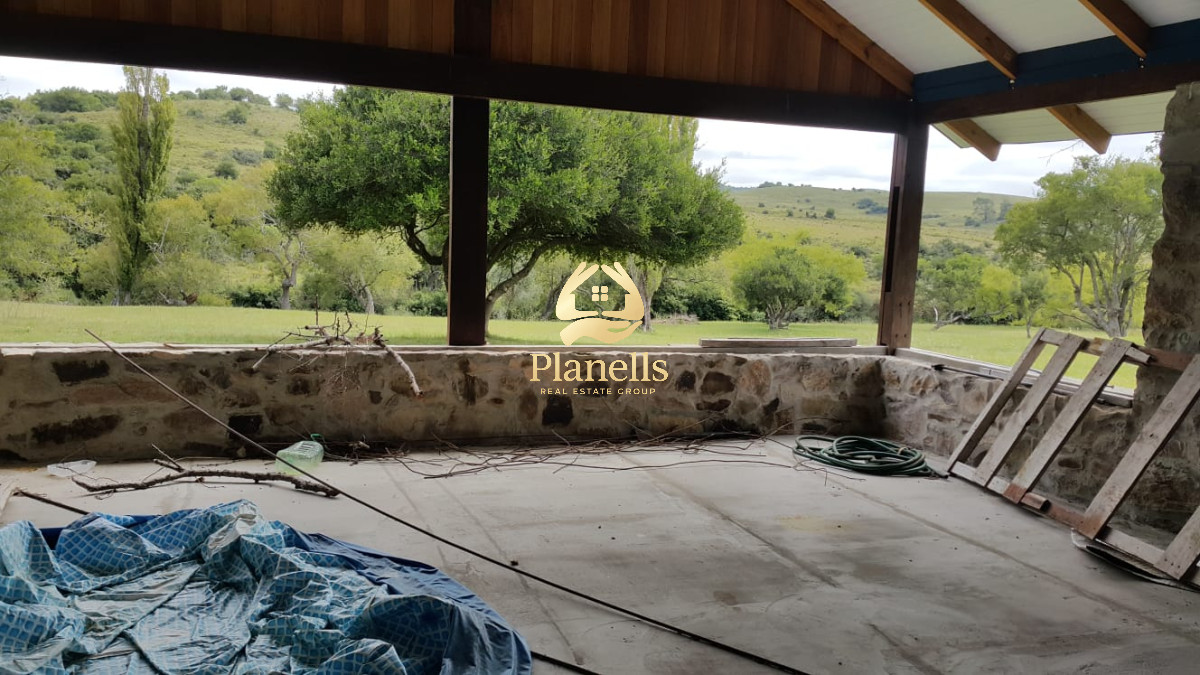Campo Ref.2741 - Venta de casa de piedra y campo de 33 HA