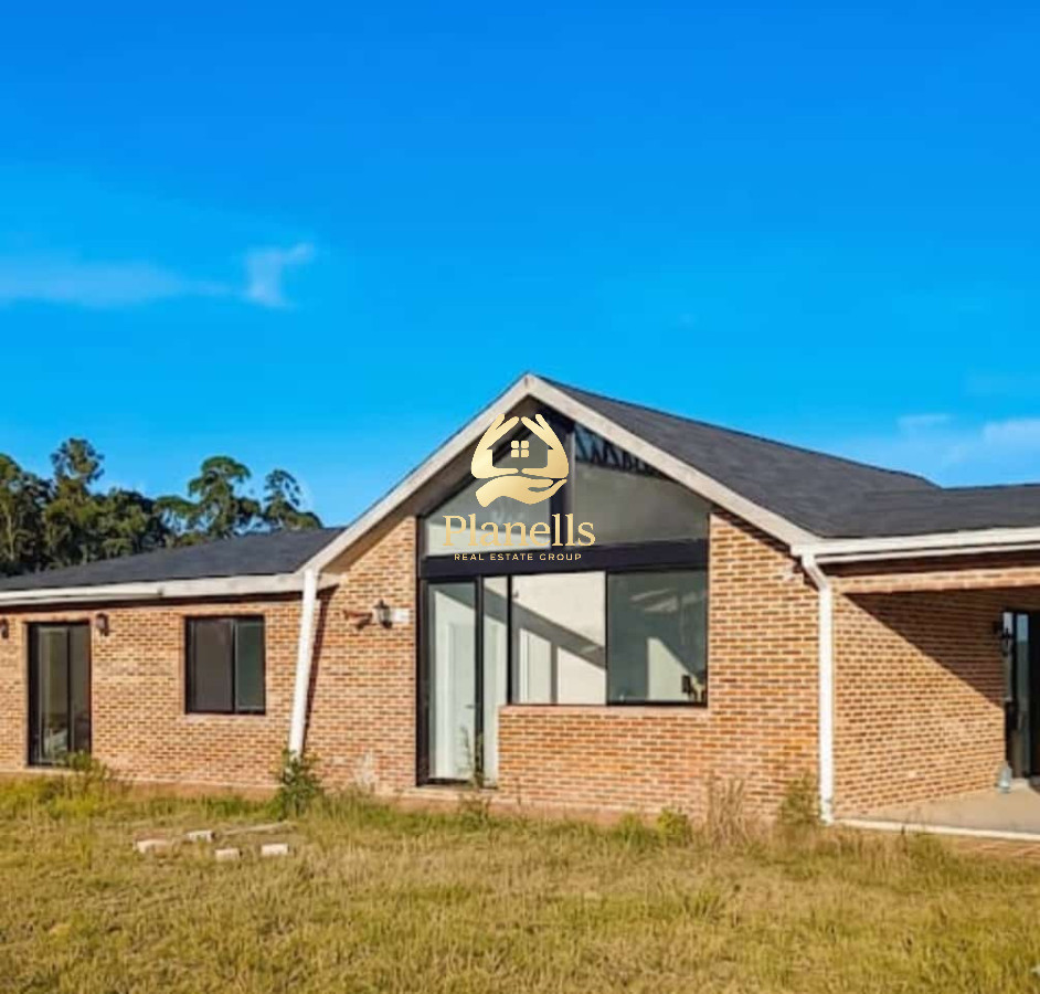 Se vende hermosa Casa de campo en Ruta 7, km 75 1