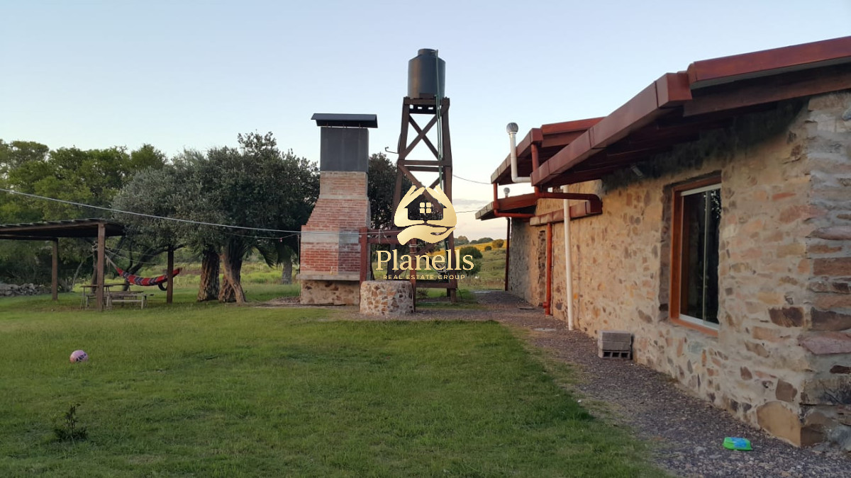 Venta de casa de piedra y campo de 33 HA 6